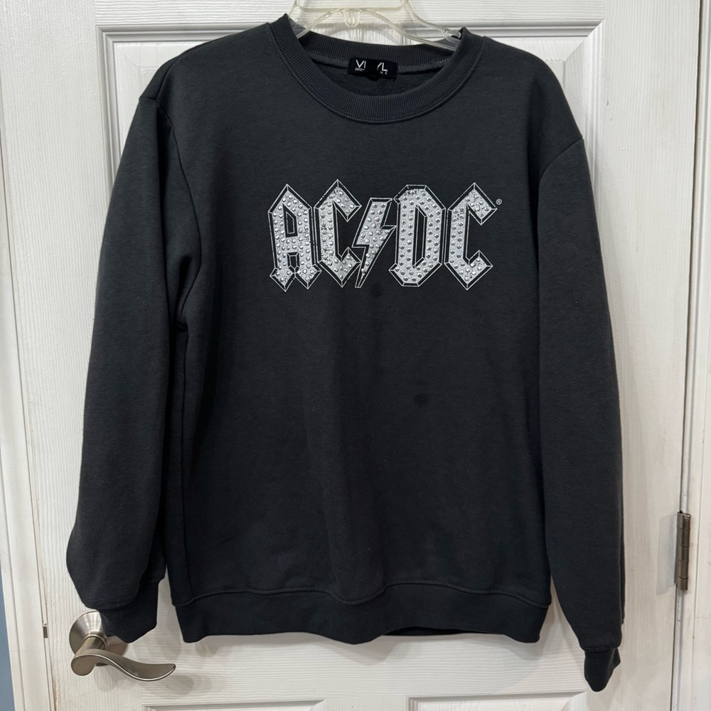 🦄 Vinyl Icons AC/DC Black Sweater